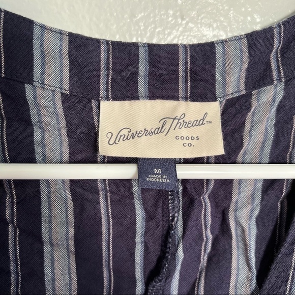 Universal Thread Button Down Tie Front Top Blue Stripes - Picture 6 of 8